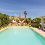 Trullo Patricia Pool