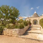 Trullo Patricia Pool Вилла