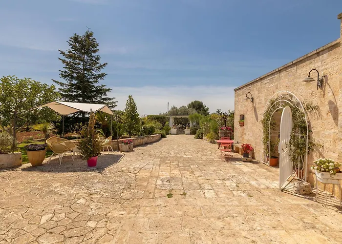 Trullo Patricia Pool Villa