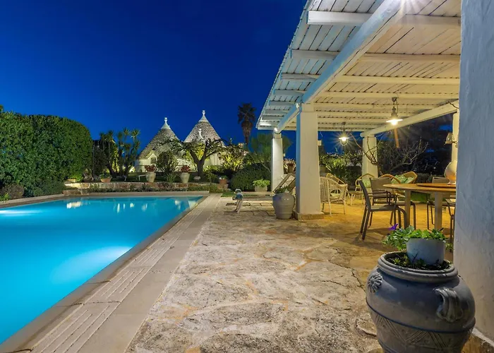 Villa Trullo Patricia Pool